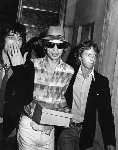 Mick Jagger,Ron Wood 1981 NYC.jpg